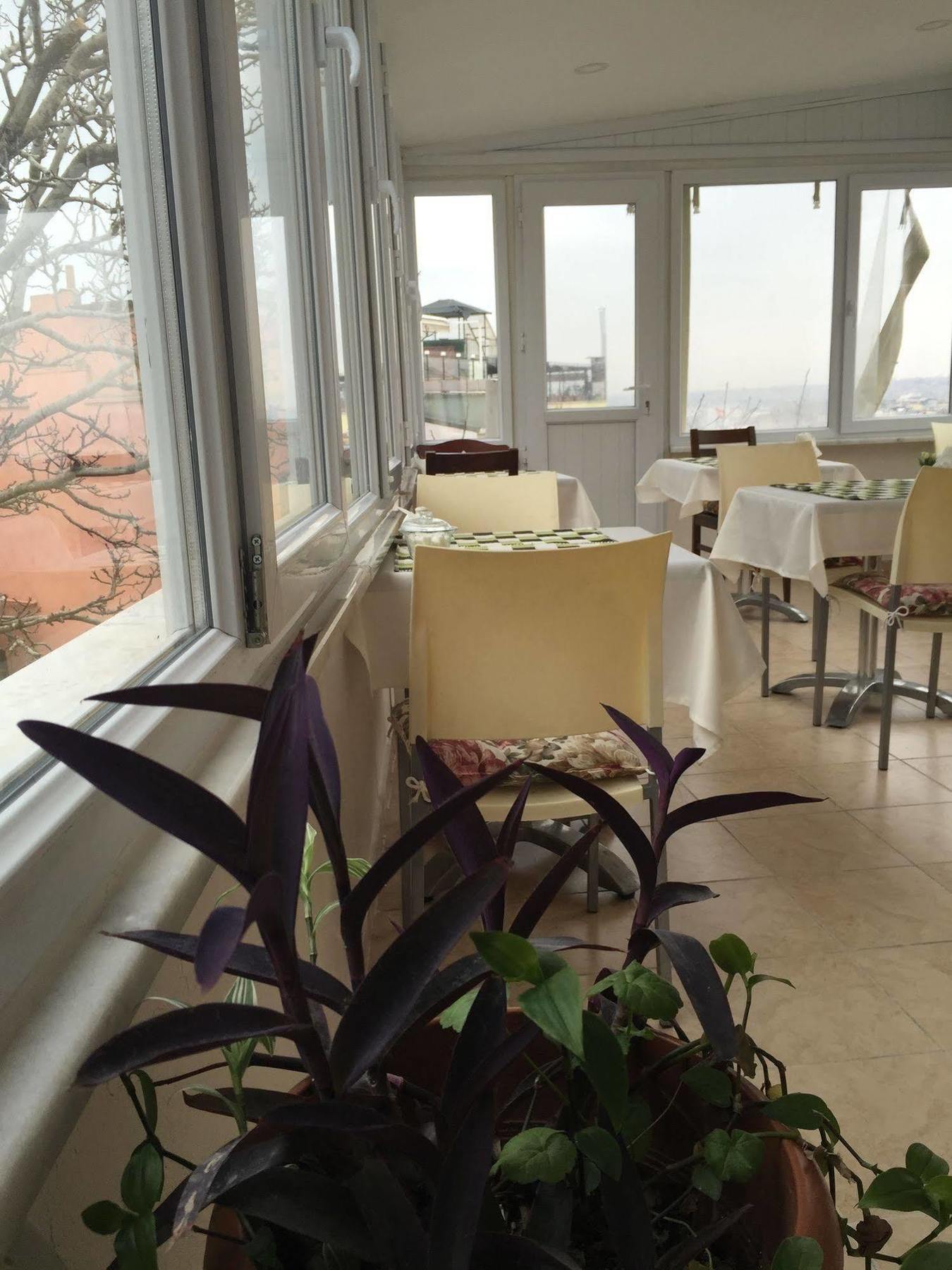 Elisa Hotel Istanbul Exteriör bild